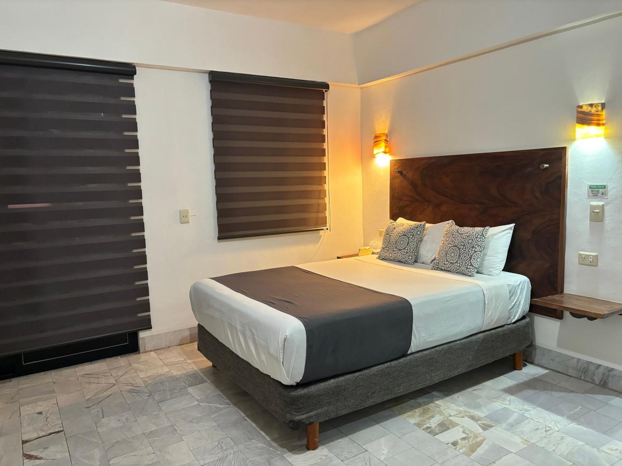 Hotel Boutique Ixaya Пуерто Валярта Екстериор снимка